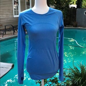 Lululemon blue lightweight l/s top